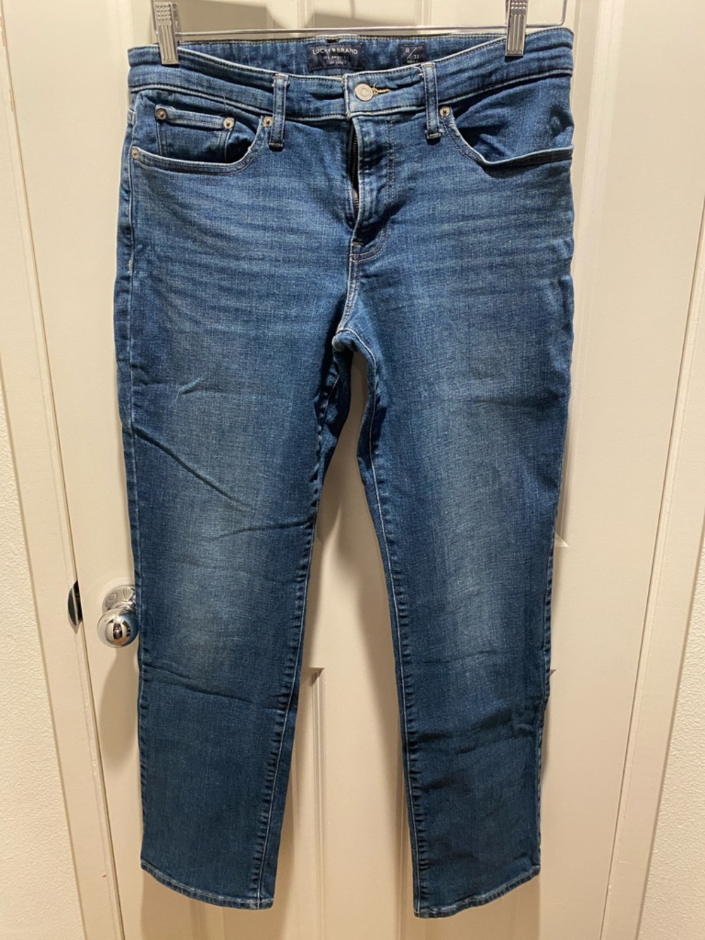 Lucky Brand Dark Blue Sweet Straight Jeans EUC